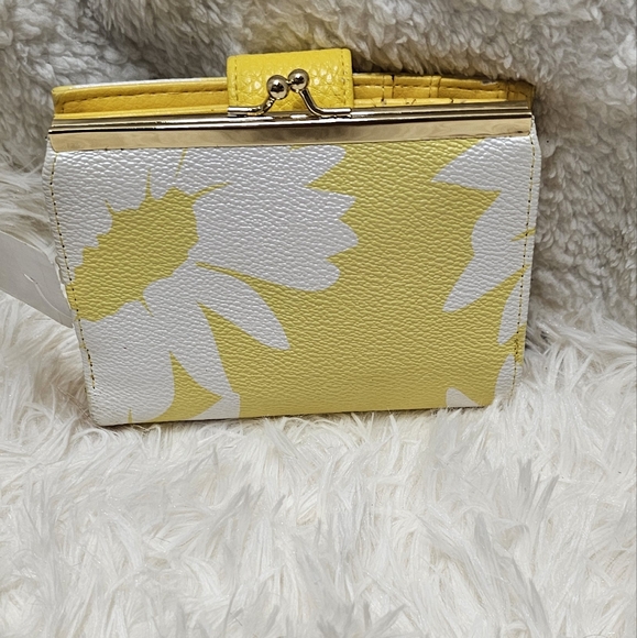 Tri-Fold Wallet BUXTON Yellow & White RFID Coin Purse Pebble Leather Floral - Picture 6 of 12